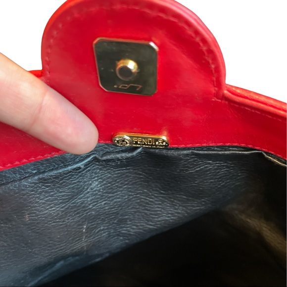 FENDI Foldable Vintage Clutch - Picture 5 of 9